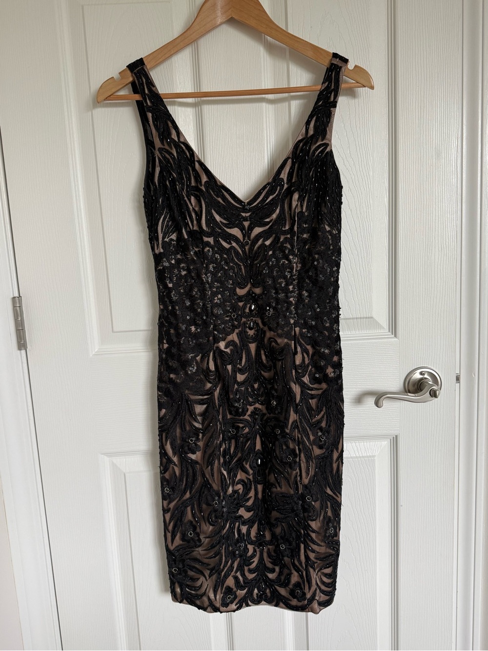 Women’s Sue Wong Nocturne Black Headed Cocktail Dress Size 2